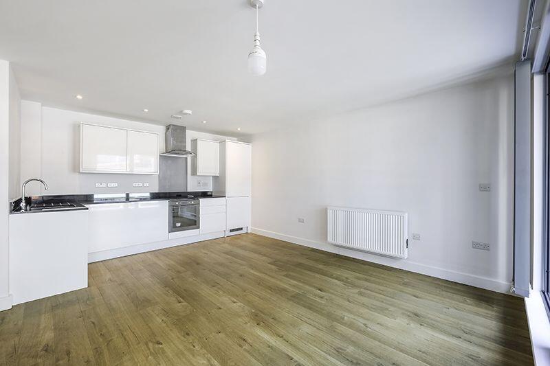 1 bed 1st Floor Flat for rent in South Nutfield. From Hunter & Company - Redhill