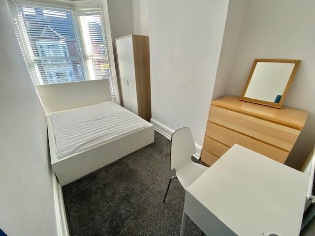 1 bed Mid Terraced House for rent in Portsmouth. From Days Lettings Ltd - Southsea 1 bed Mid Terraced House for rent in Portsmouth. From Days Lettings Ltd - Southsea