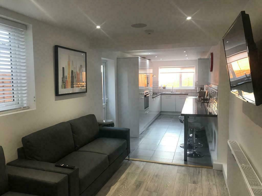 1 bed Mid Terraced House for rent in Portsmouth. From Days Lettings Ltd - Southsea