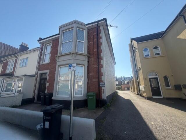 2 bed 1st Floor Flat for rent in Portsmouth. From Days Lettings Ltd - Southsea