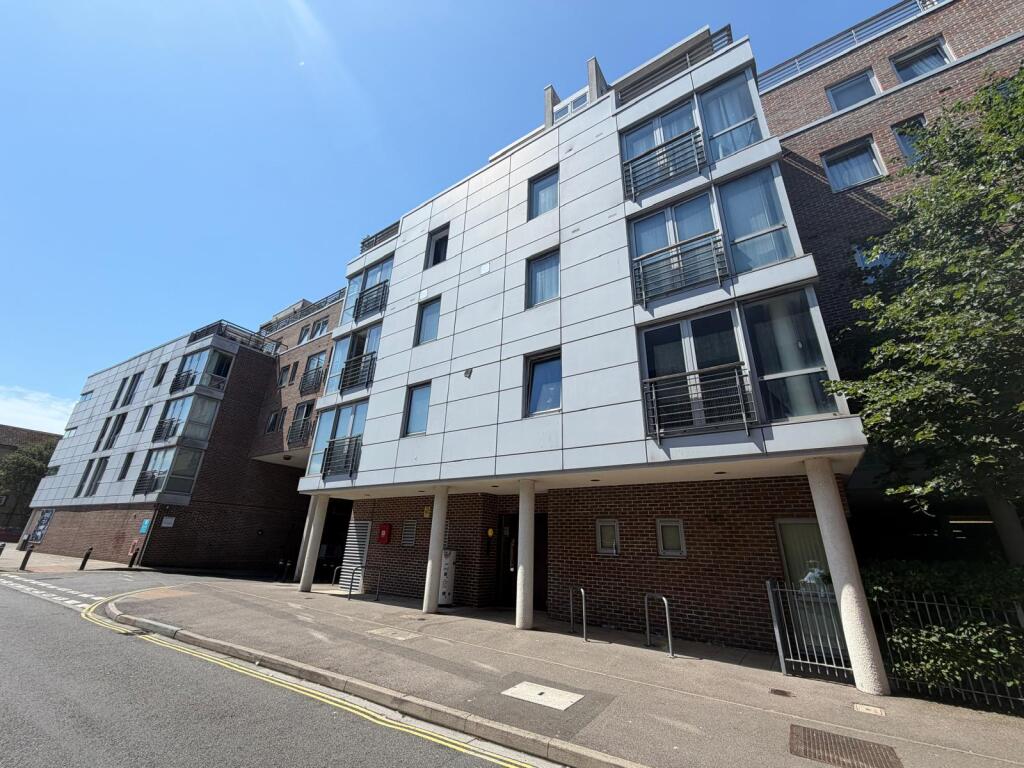 2 bed Apartment for rent in Portsmouth. From Days Lettings Ltd - Southsea 2 bed Apartment for rent in Portsmouth. From Days Lettings Ltd - Southsea