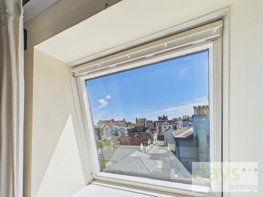 1 bed 1st Floor Flat for rent in Portsmouth. From Days Lettings Ltd - Southsea 1 bed 1st Floor Flat for rent in Portsmouth. From Days Lettings Ltd - Southsea