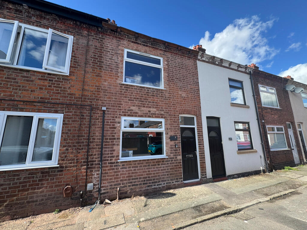 2 bed Mid Terraced House for rent in Rudheath. From iAgent Homes - Northwich