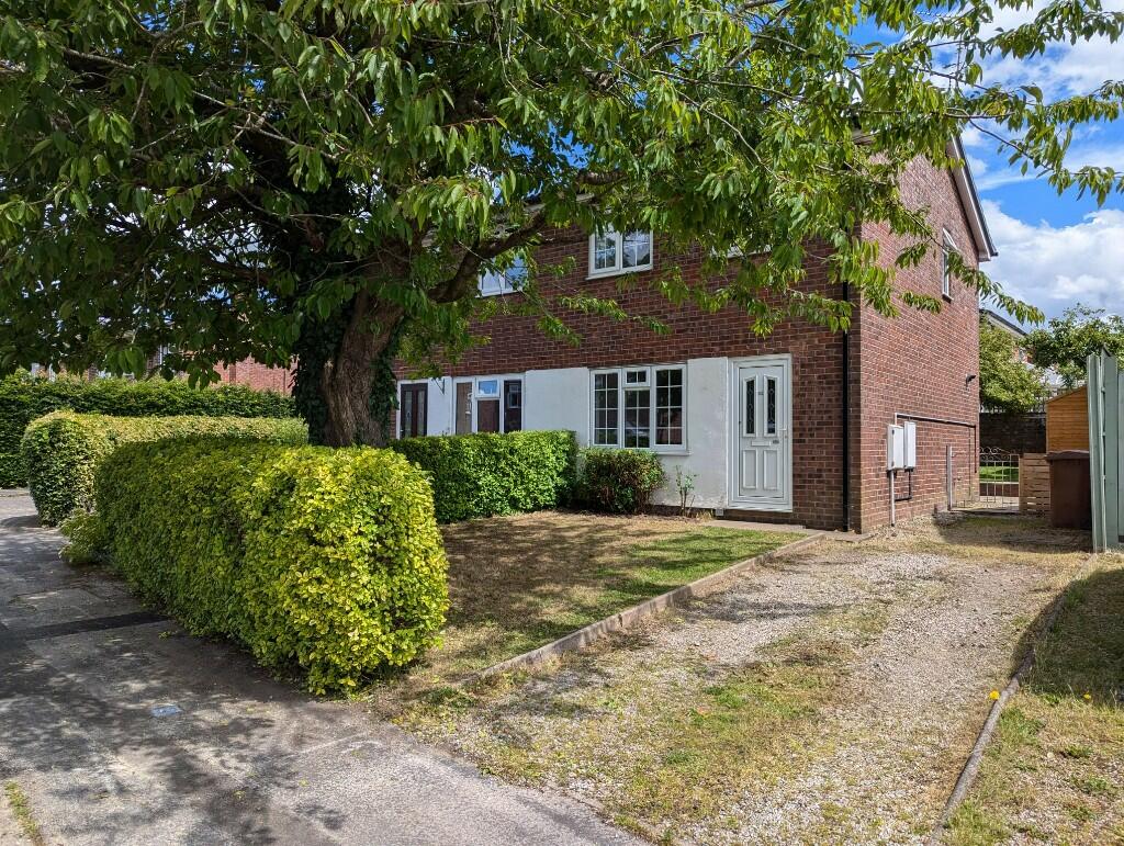3 bed Semi Detached for rent in Sandbach. From iAgent Homes - Northwich 3 bed Semi Detached for rent in Sandbach. From iAgent Homes - Northwich