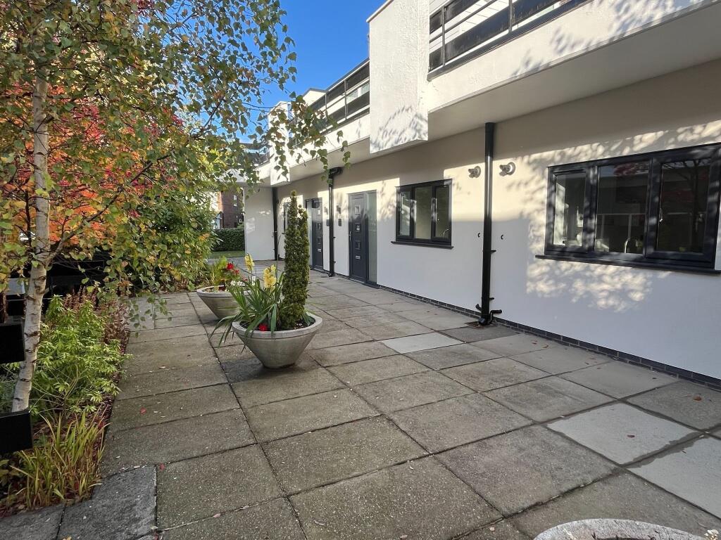 2 bed House (unspecified) for rent in High Lane. From Ian Tonge Property Services Limited - Hazel Grove 2 bed House (unspecified) for rent in High Lane. From Ian Tonge Property Services Limited - Hazel Grove
