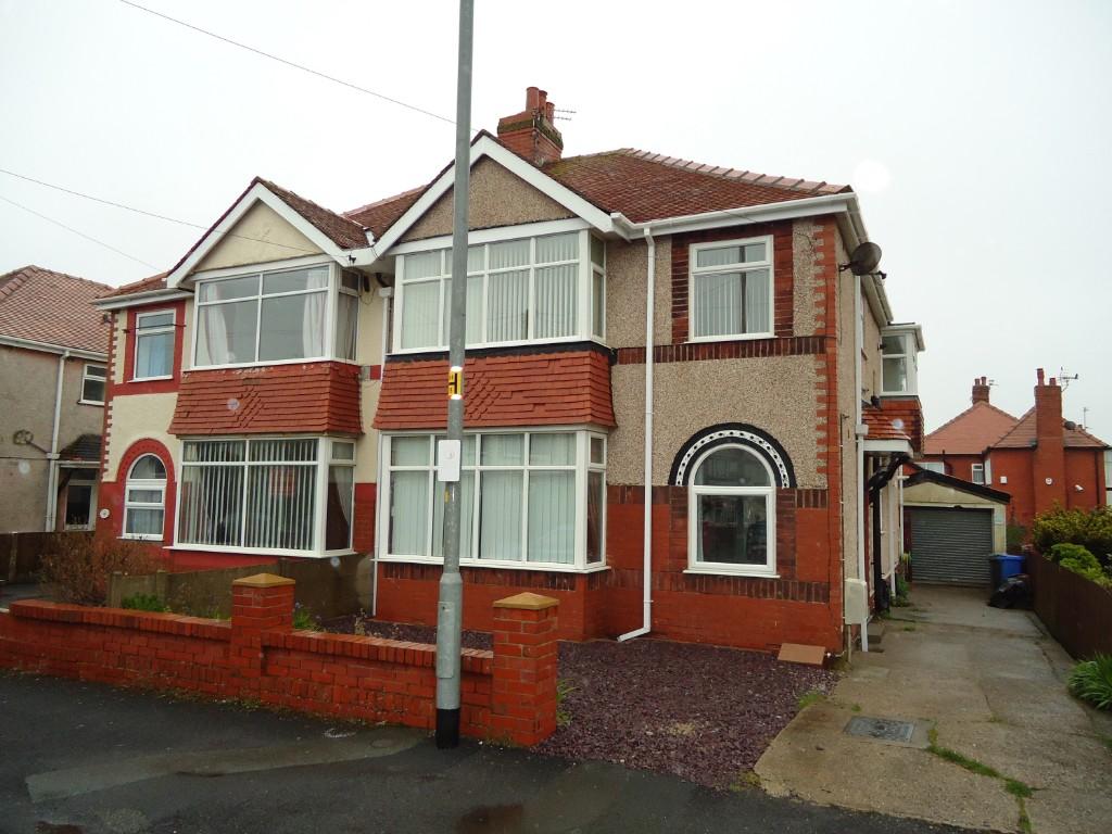 3 bed 1st Floor Flat for rent in Cleveleys. From Independent Estate Agency - Thornton Cleveleys