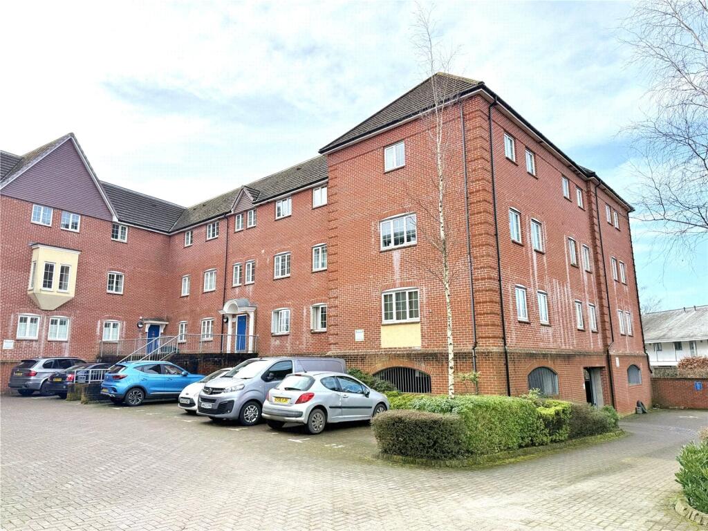 2 bed Apartment for rent in Verwood. From Irving & Sons - Verwood