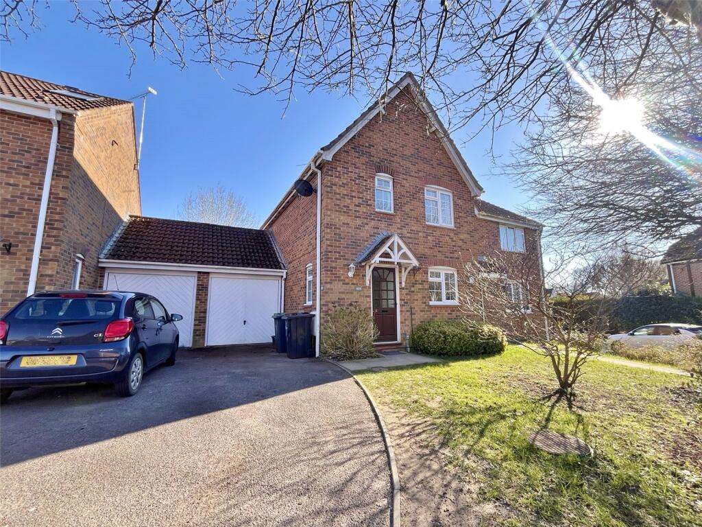 3 bed Semi Detached for rent in Verwood. From Irving & Sons - Verwood