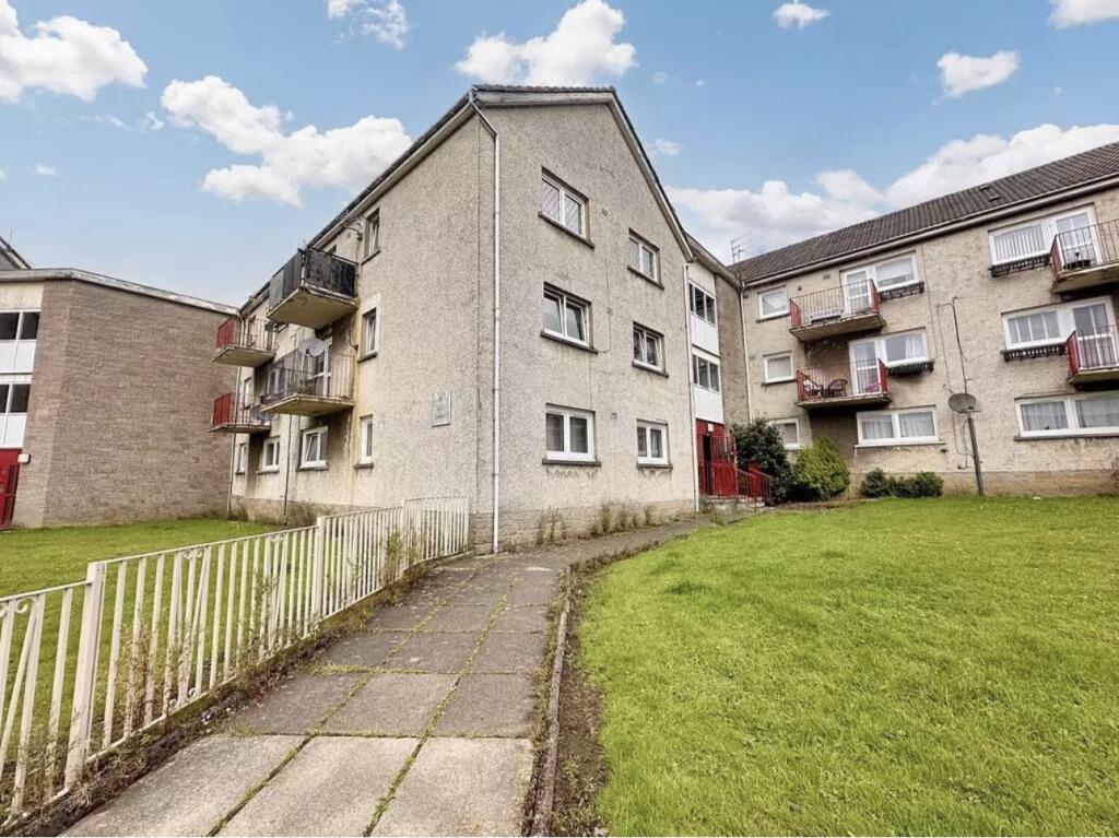 2 bed 1st Floor Flat for rent in Airdrie. From Independent Mortgage and Property Services - Airdrie