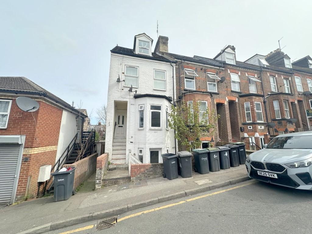 2 bed Annexe for rent in Luton. From Indigo Residential - Barton Road