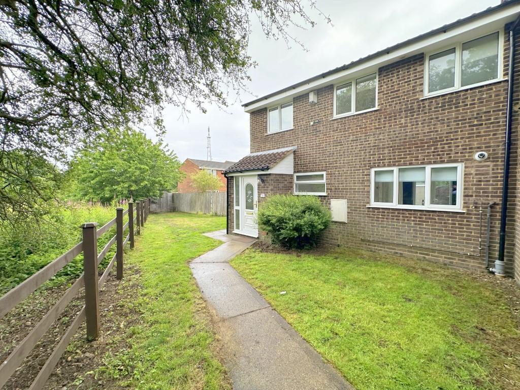 3 bed End of Terrace for rent in Luton. From Indigo Residential - Barton Road