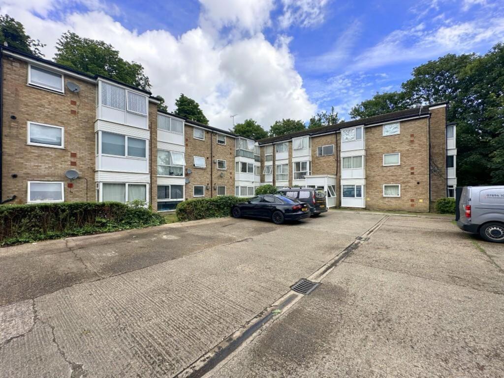 2 bed 1st Floor Flat for rent in Chalton. From Indigo Residential - Barton Road 2 bed 1st Floor Flat for rent in Chalton. From Indigo Residential - Barton Road