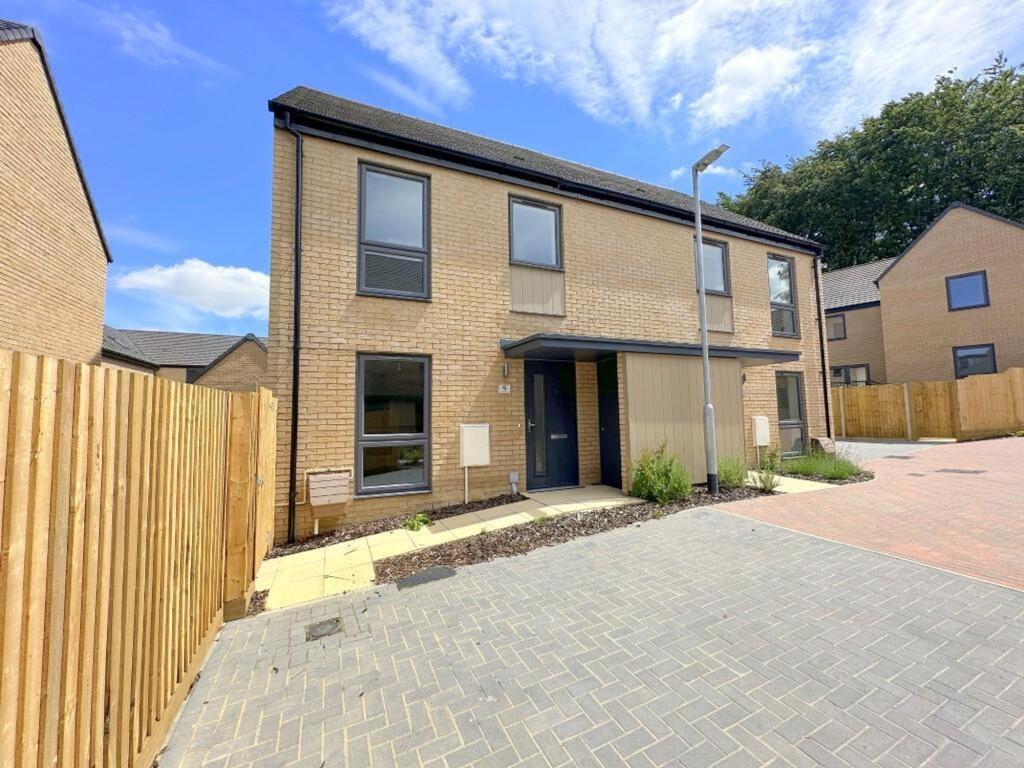 3 bed Semi Detached for rent in Luton. From Indigo Residential - Barton Road