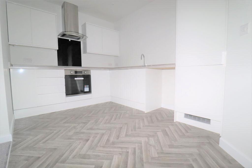 1 bed 1st Floor Flat for rent in Mangrove Green. From Indigo Residential - Barton Road