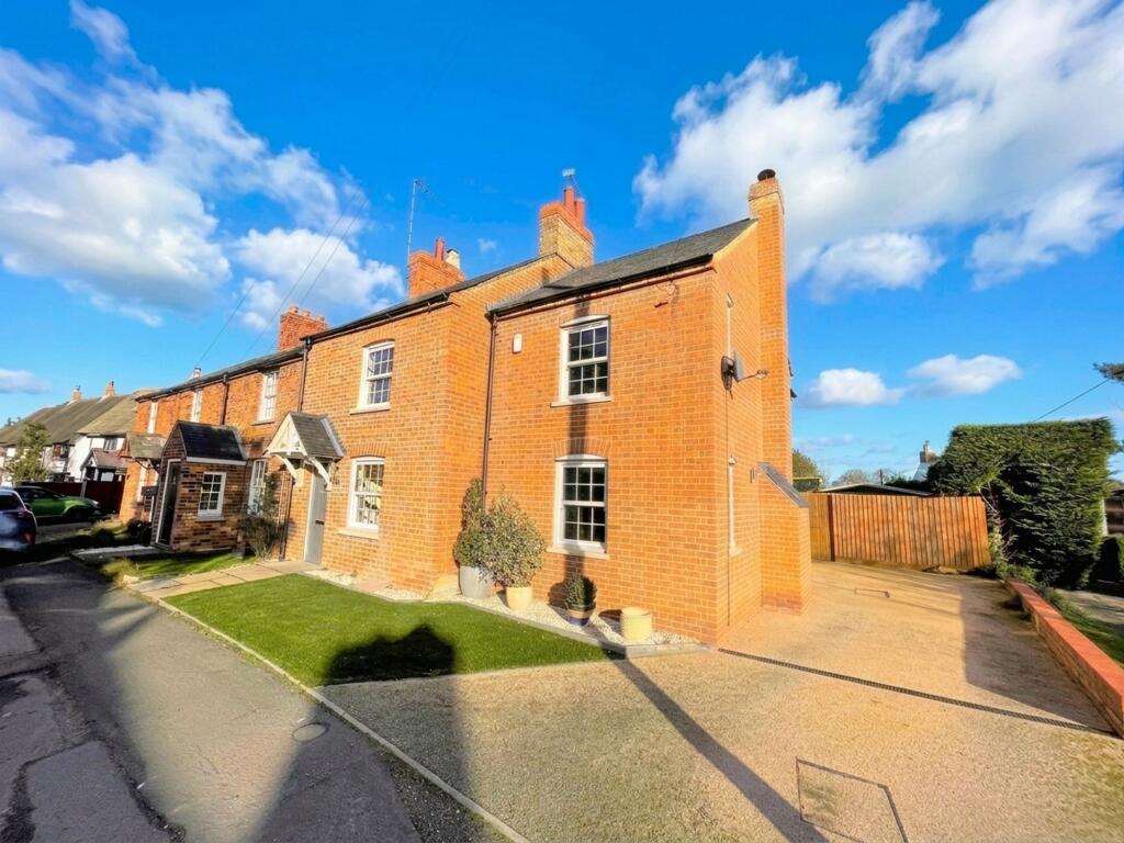 3 bed Semi Detached for rent in Flitton. From Indigo Residential - Barton Road