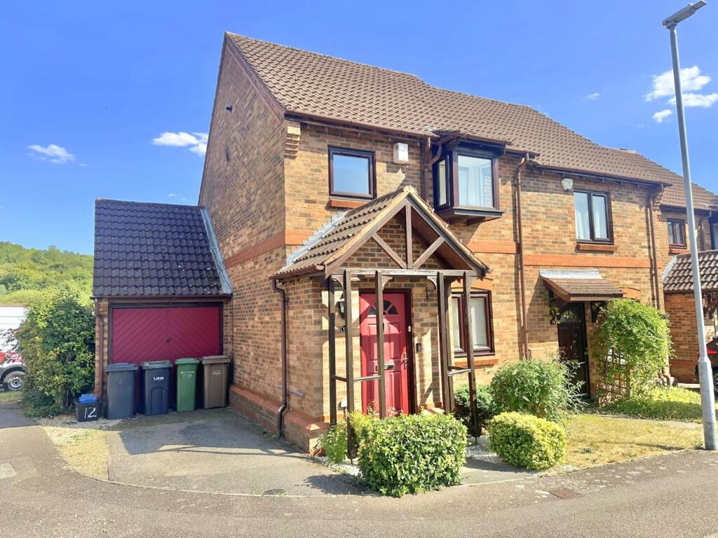 3 bed Semi Detached for rent in Luton. From Indigo Residential - Barton Road 3 bed Semi Detached for rent in Luton. From Indigo Residential - Barton Road