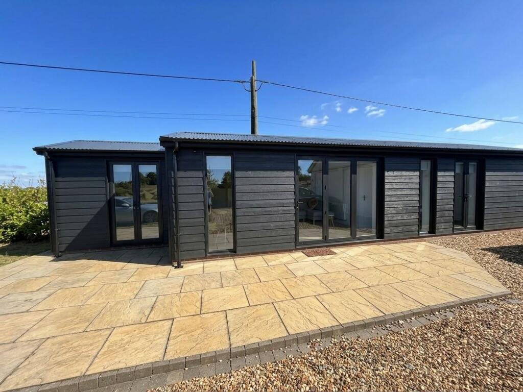 1 bed Detached bungalow for rent in Edlesborough. From Indigo Residential - Barton Road