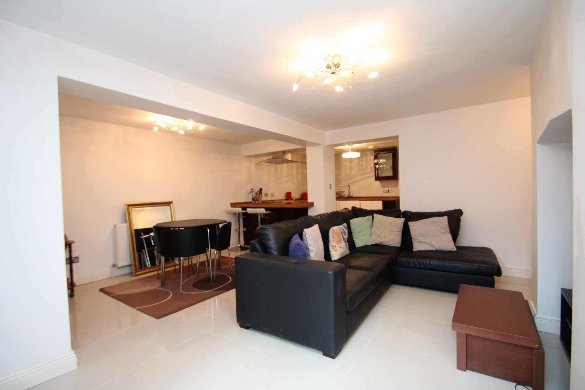 1 bed Flat for rent in Oxford. From James C Penny Estate Agents - Central North Oxford