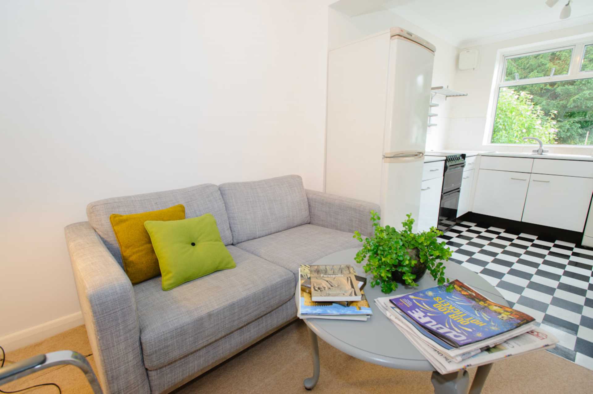 3 bed Semi Detached for rent in Oxford. From James C Penny Estate Agents - Central North Oxford 3 bed Semi Detached for rent in Oxford. From James C Penny Estate Agents - Central North Oxford