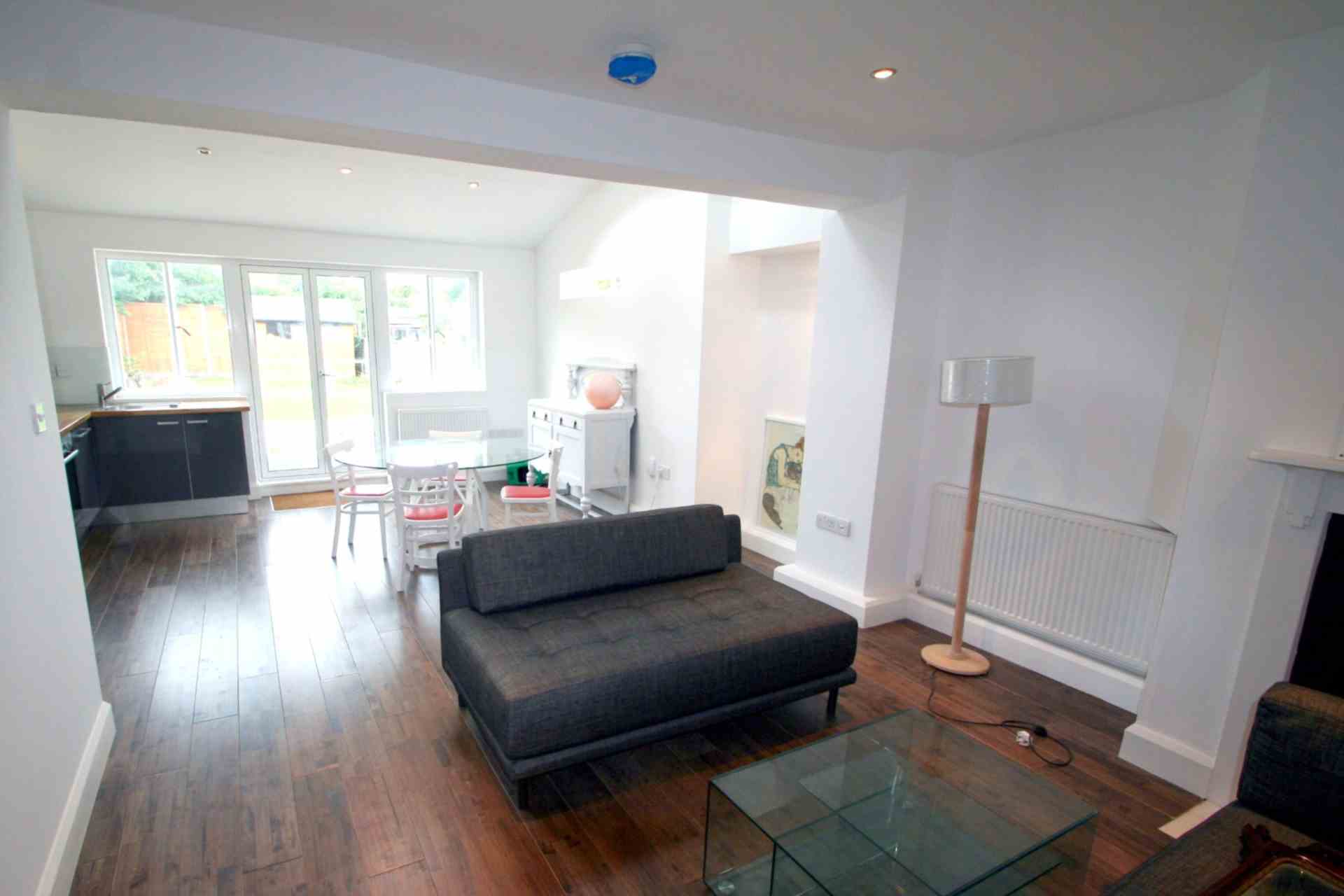 4 bed Mid Terraced House for rent in Oxford. From James C Penny Estate Agents - Central North Oxford