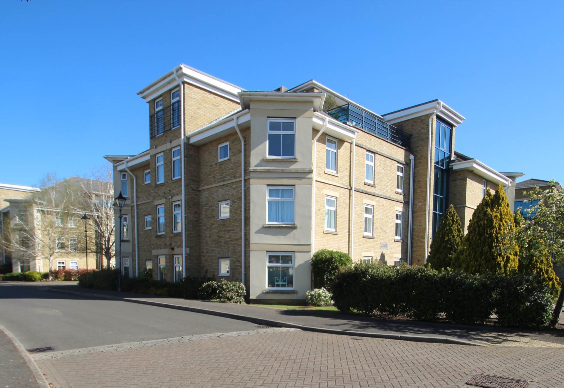 3 bed 1st Floor Flat for rent in Oxford. From James C Penny Estate Agents - Central North Oxford