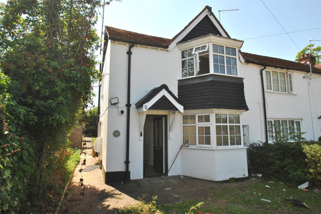 2 bed Cottage for rent in Letchworth. From Isabelle Estates Ltd - Letchworth Garden City 2 bed Cottage for rent in Letchworth. From Isabelle Estates Ltd - Letchworth Garden City