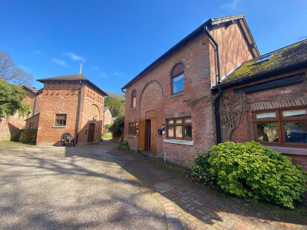 3 bed Mid Terraced House for rent in Maer. From James Du Pavey - Eccleshall