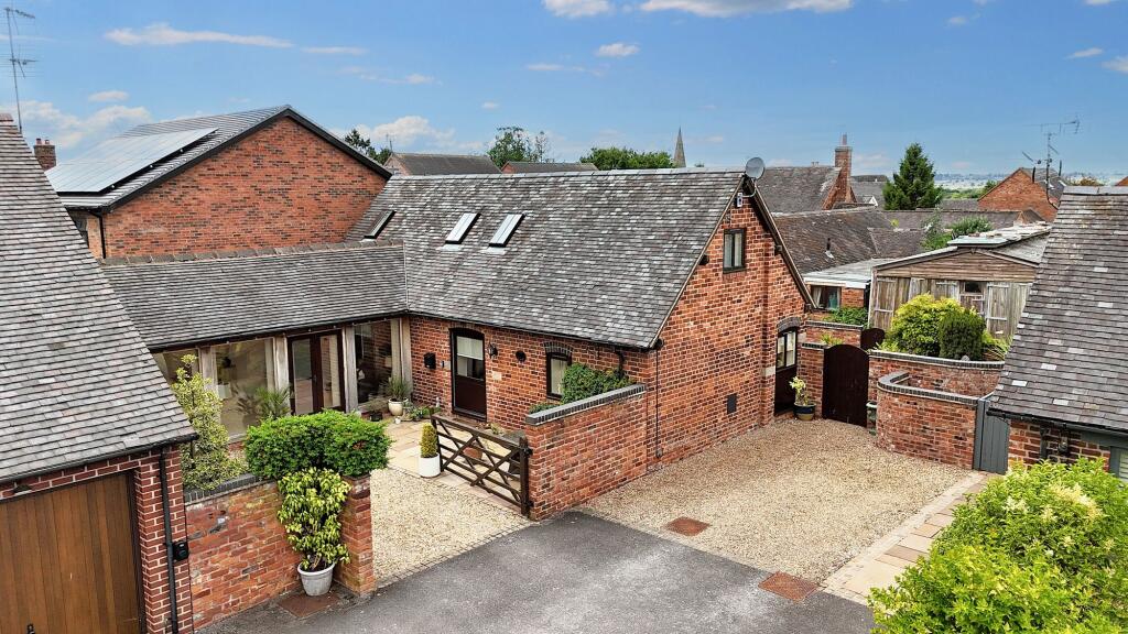 3 bed Semi Detached for rent in Bednall. From James Du Pavey - Eccleshall 3 bed Semi Detached for rent in Bednall. From James Du Pavey - Eccleshall