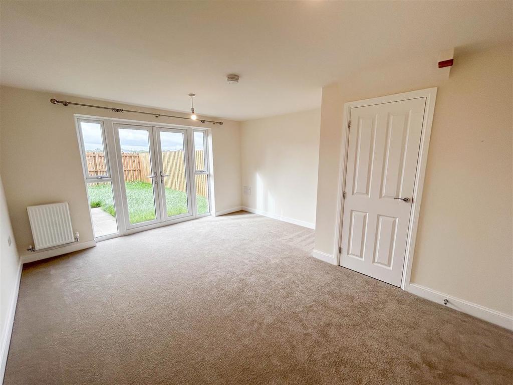 3 bed Mid Terraced House for rent in . From Jan Forster Estates - High Heaton