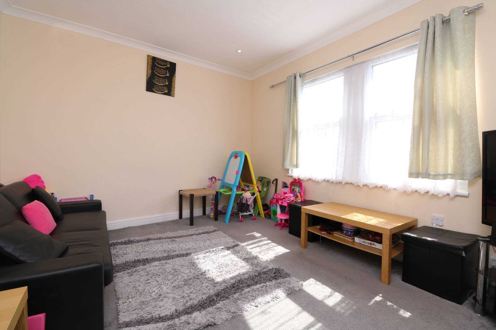 1 bed 1st Floor Flat for rent in Reading. From Reading Estate Agent