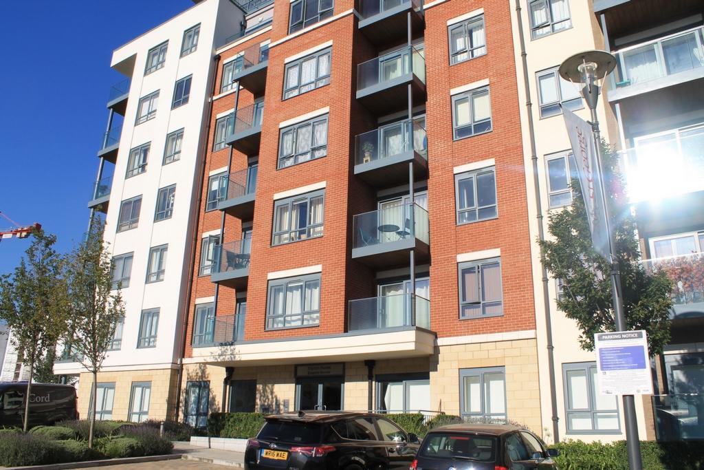 2 bed 1st Floor Flat for rent in Hendon. From Warren Bradley Estates