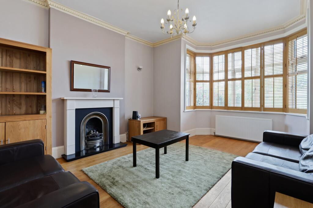 3 bed Flat for rent in New Malden. From John D Wood & Co - Wimbledon