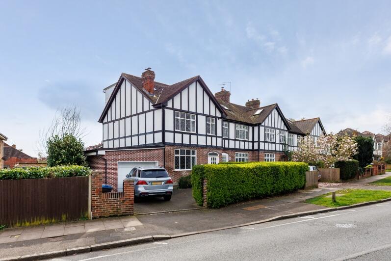 3 bed End Terraced House for rent in Wimbledon. From John D Wood & Co - Wimbledon