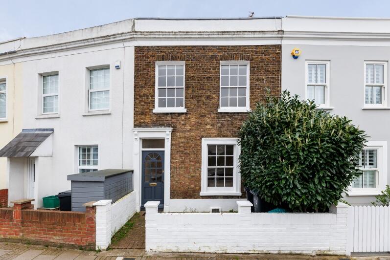 3 bed Mid Terraced House for rent in Wimbledon. From John D Wood & Co - Wimbledon