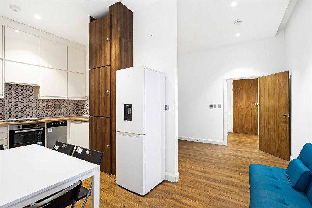 1 bed 1st Floor Flat for rent in Wimbledon. From John D Wood & Co. Sales - Wimbledon Village
