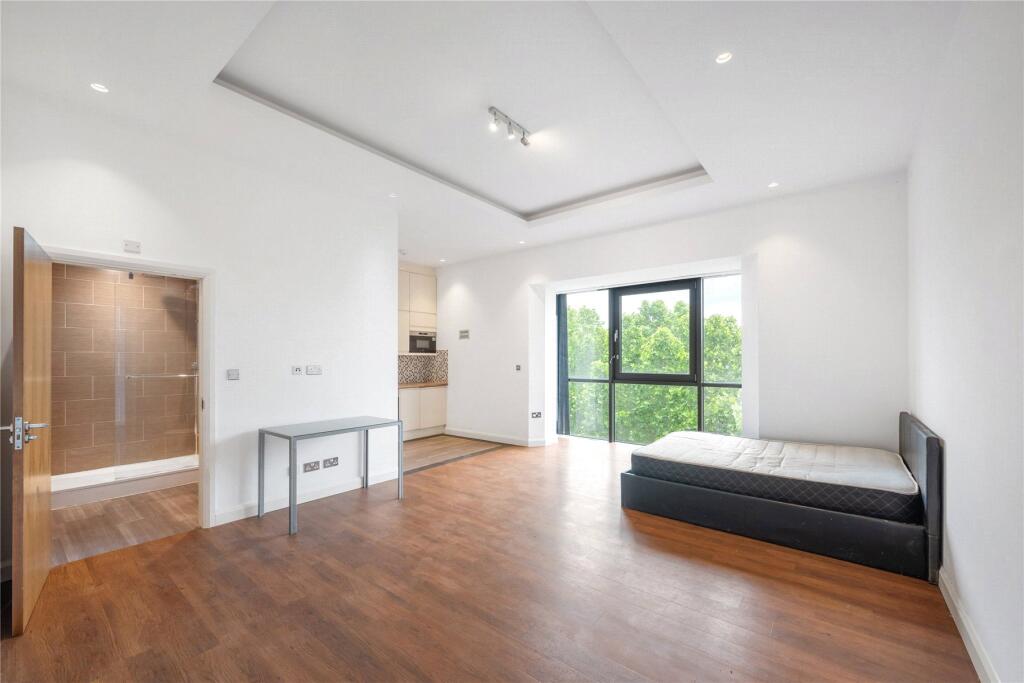4 bed 1st Floor Flat for rent in Wimbledon. From John D Wood & Co. Sales - Wimbledon Village 4 bed 1st Floor Flat for rent in Wimbledon. From John D Wood & Co. Sales - Wimbledon Village