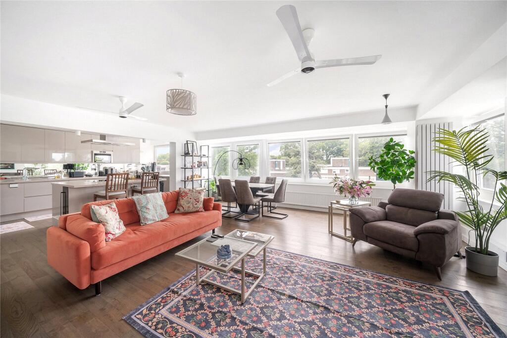 2 bed 1st Floor Flat for rent in London. From John D Wood & Co. Sales - Wimbledon Village