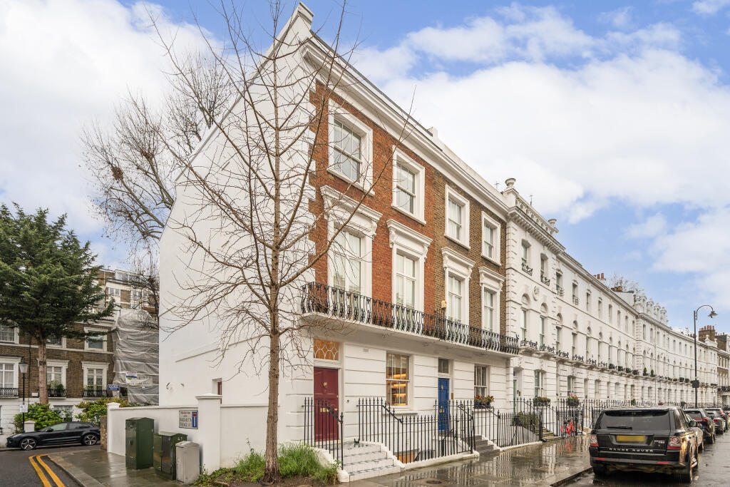 4 bed Mid Terraced House for rent in London. From John D Wood & Co. Sales - Chelsea Green