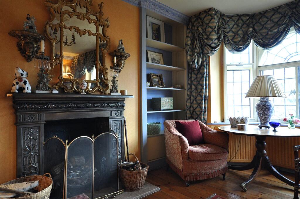 6 bed Semi Detached for rent in Chelsea. From John D Wood & Co. Sales - Chelsea Green 6 bed Semi Detached for rent in Chelsea. From John D Wood & Co. Sales - Chelsea Green