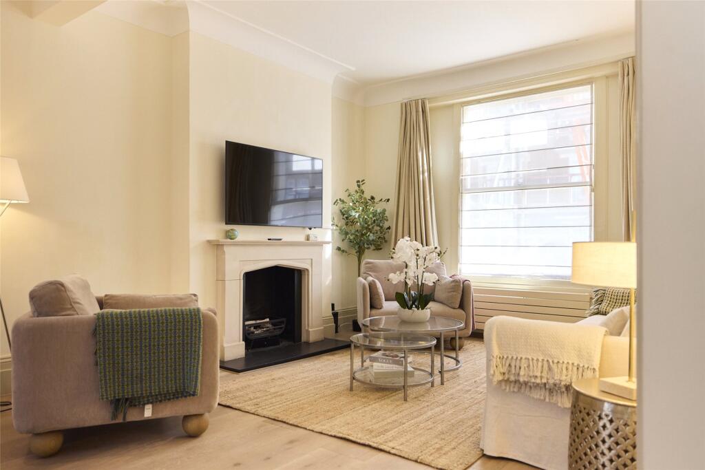 5 bed Mid Terraced House for rent in Chelsea. From John D Wood & Co. Sales - Chelsea Green 5 bed Mid Terraced House for rent in Chelsea. From John D Wood & Co. Sales - Chelsea Green