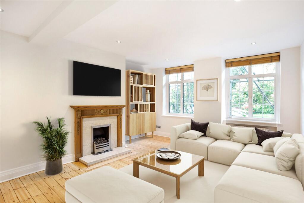 4 bed 1st Floor Flat for rent in Chelsea. From John D Wood & Co. Sales - Chelsea Green
