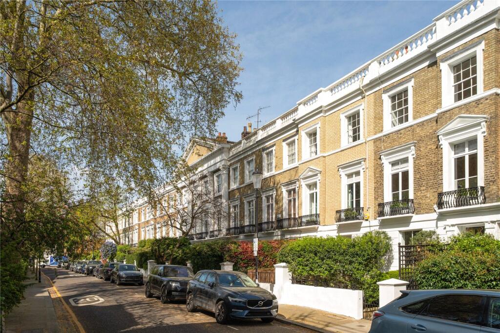 4 bed Mid Terraced House for rent in Chelsea. From John D Wood & Co. Sales - Chelsea Green