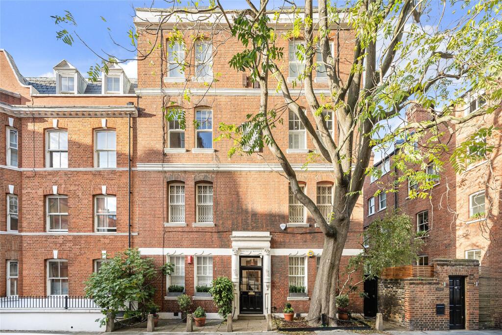 2 bed Semi Detached for rent in Chelsea. From John D Wood & Co. Sales - Chelsea Green