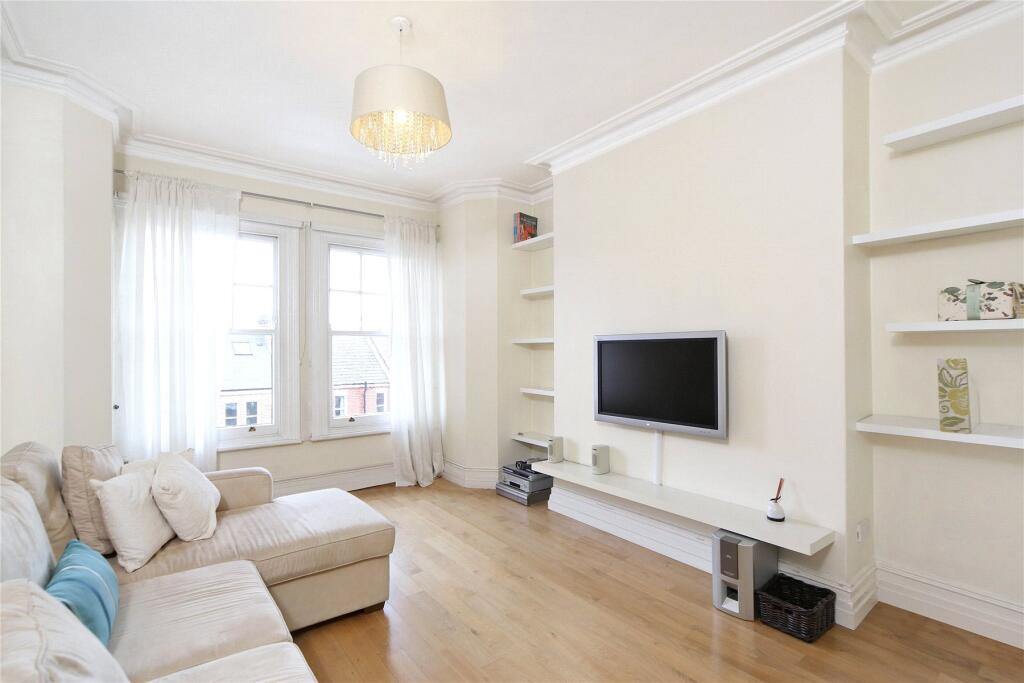 2 bed 1st Floor Flat for rent in Battersea. From John D Wood & Co. Sales - Battersea