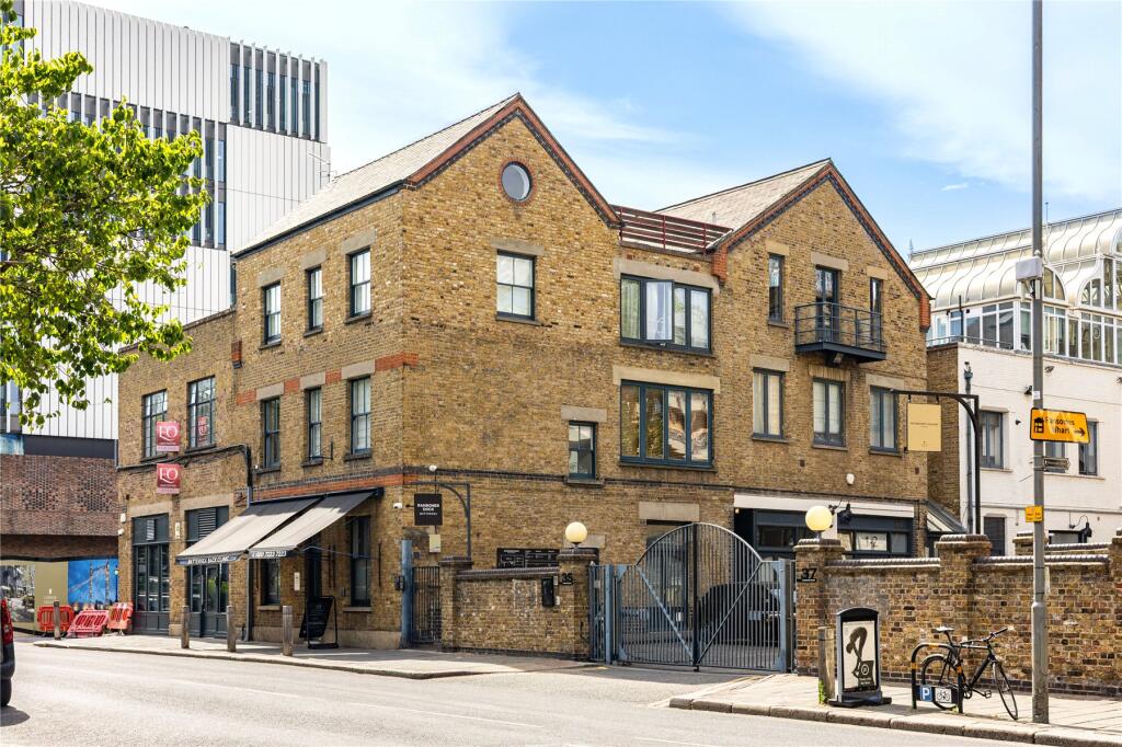2 bed 1st Floor Flat for rent in Battersea. From John D Wood & Co. Sales - Battersea