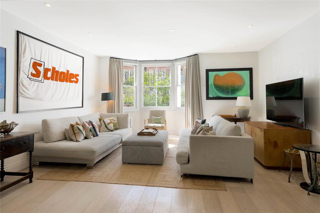5 bed End of Terrace for rent in Battersea. From John D Wood & Co. Sales - Battersea 5 bed End of Terrace for rent in Battersea. From John D Wood & Co. Sales - Battersea