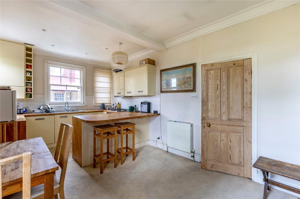 2 bed 1st Floor Flat for rent in Battersea. From John D Wood & Co. Sales - Battersea 2 bed 1st Floor Flat for rent in Battersea. From John D Wood & Co. Sales - Battersea