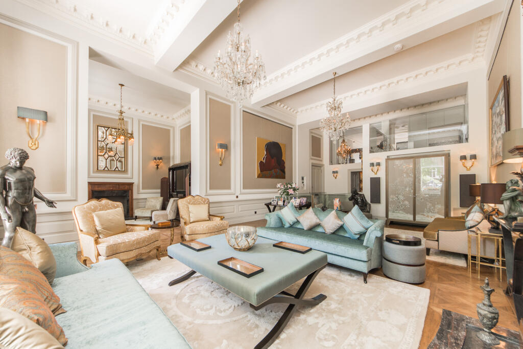 5 bed Apartment for rent in Chelsea. From John D Wood & Co - South Kensington