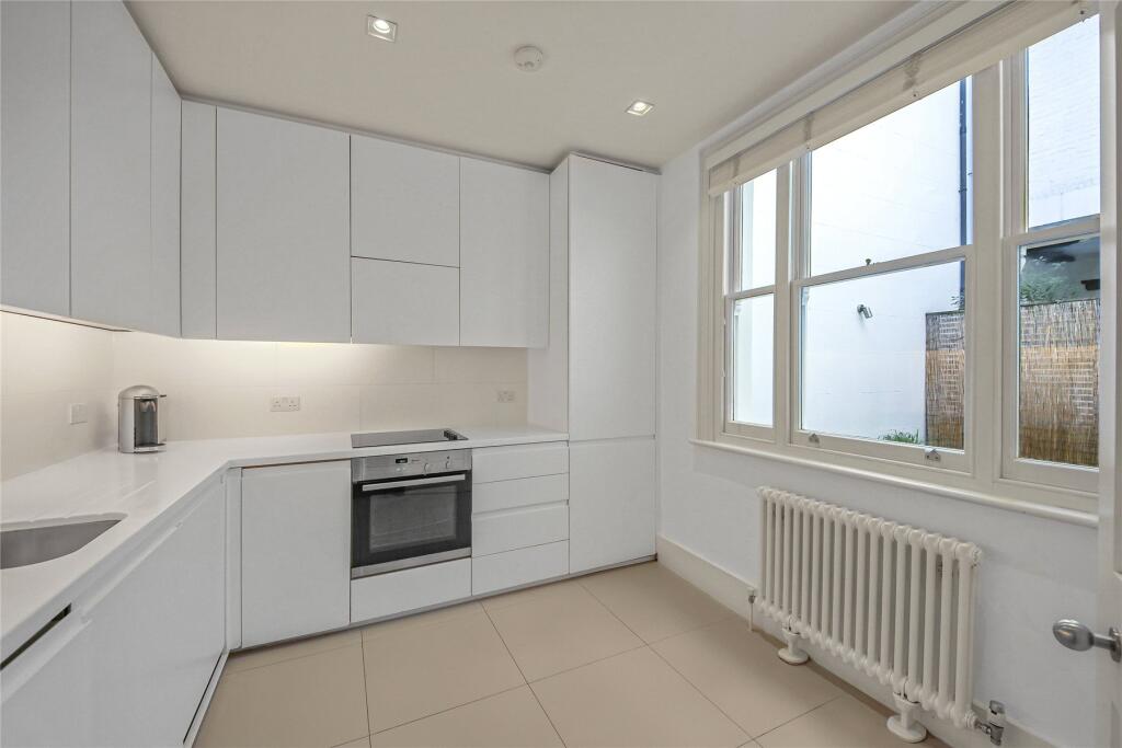 2 bed 1st Floor Flat for rent in Kensington. From John D Wood & Co. Sales - South Kensington