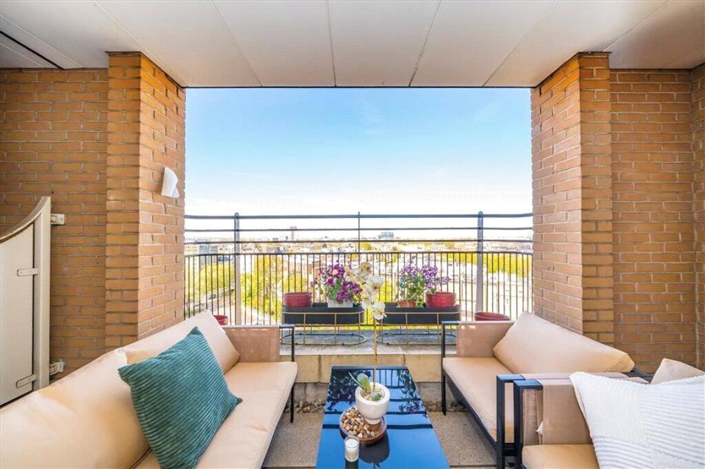 3 bed 1st Floor Flat for rent in Kensington. From John D Wood & Co. Sales - South Kensington 3 bed 1st Floor Flat for rent in Kensington. From John D Wood & Co. Sales - South Kensington
